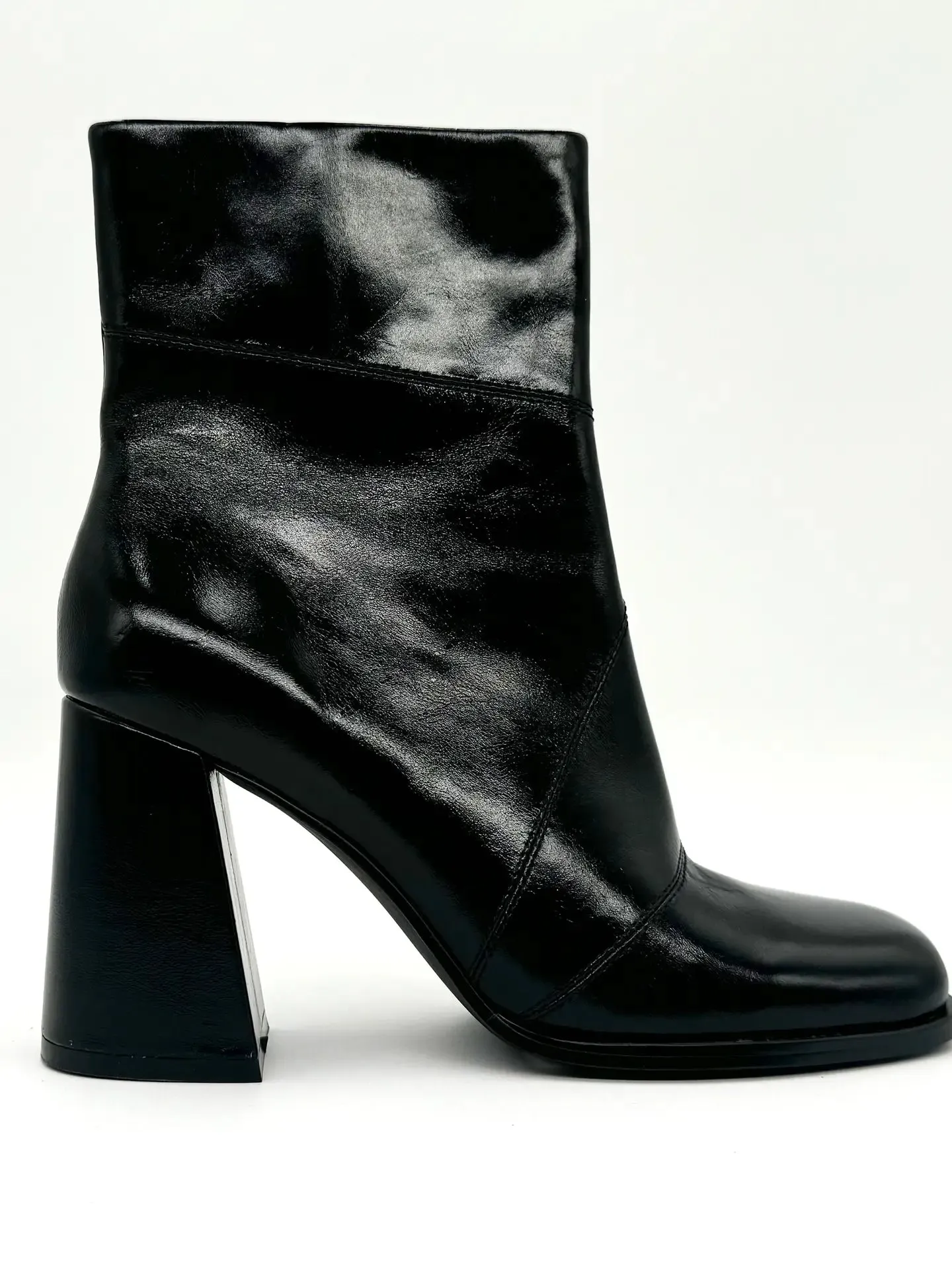 AMIE RAFA LOU HIGH HEEL BOOTIE BLACK