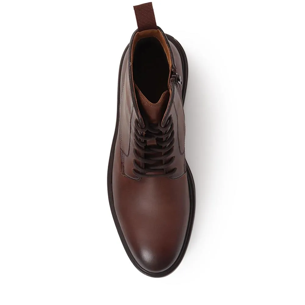 Farnham Lace-Up Leather Boots - FARNHAM / 325 925