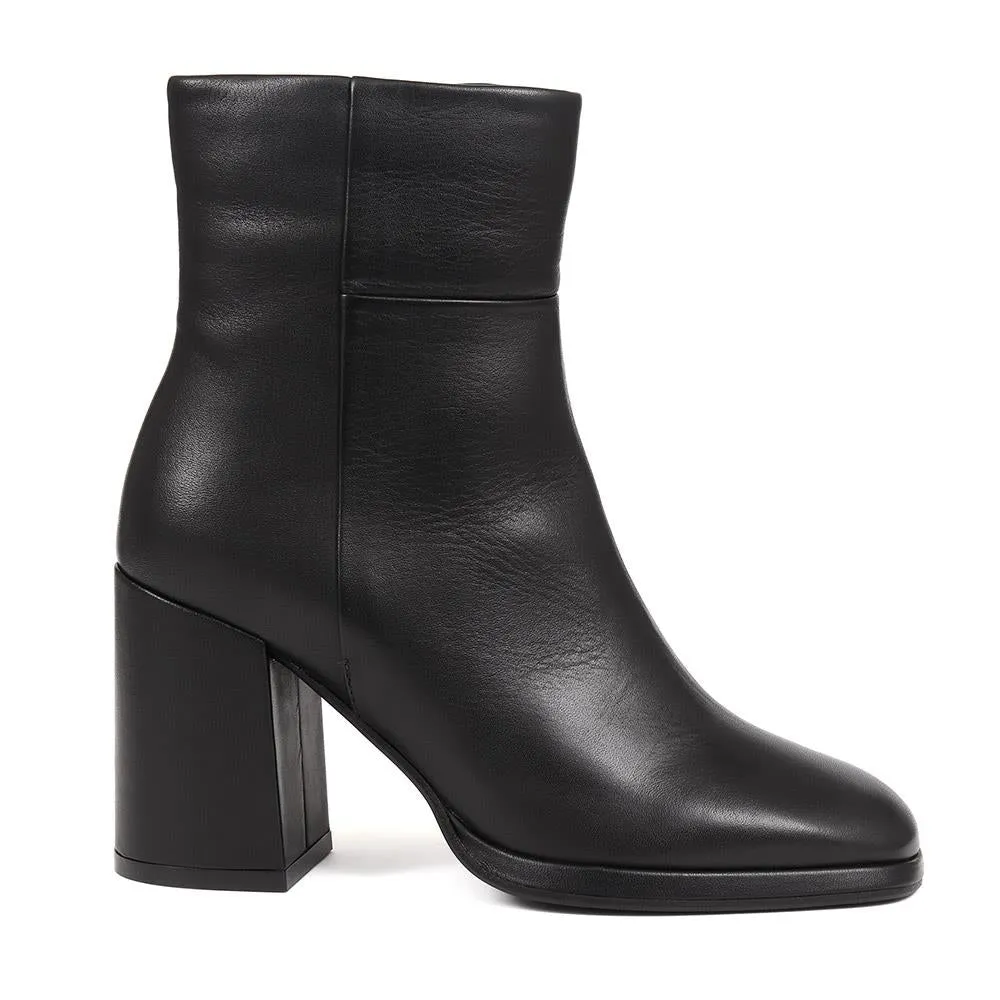 Leather Heeled Ankle Boots - CLARABELLA / 324 306